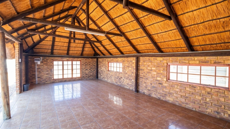 4 Bedroom Property for Sale in East Geduld Gauteng