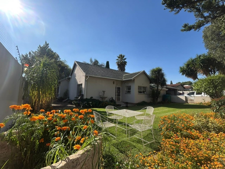 2 Bedroom Property for Sale in Farrarmere Gauteng