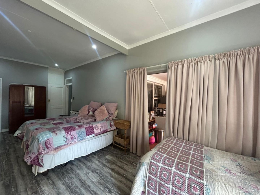 2 Bedroom Property for Sale in Farrarmere Gauteng
