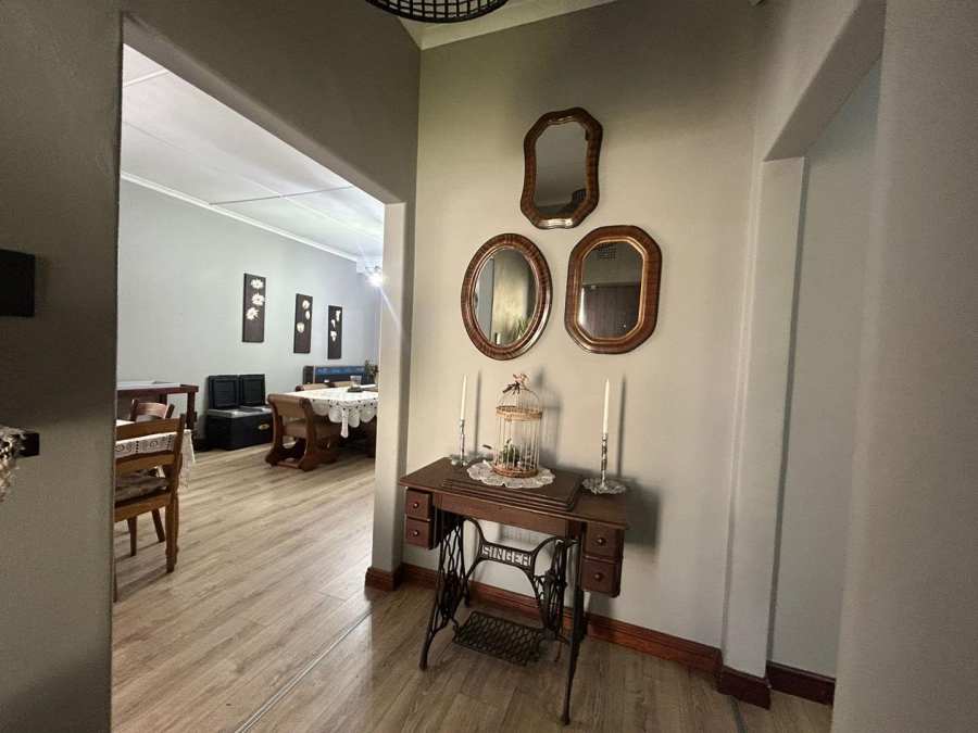 2 Bedroom Property for Sale in Farrarmere Gauteng