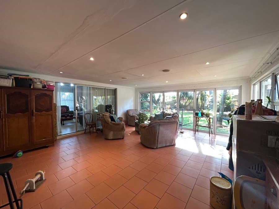 2 Bedroom Property for Sale in Farrarmere Gauteng