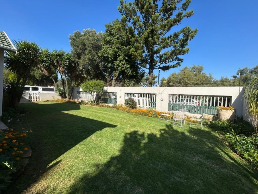 2 Bedroom Property for Sale in Farrarmere Gauteng