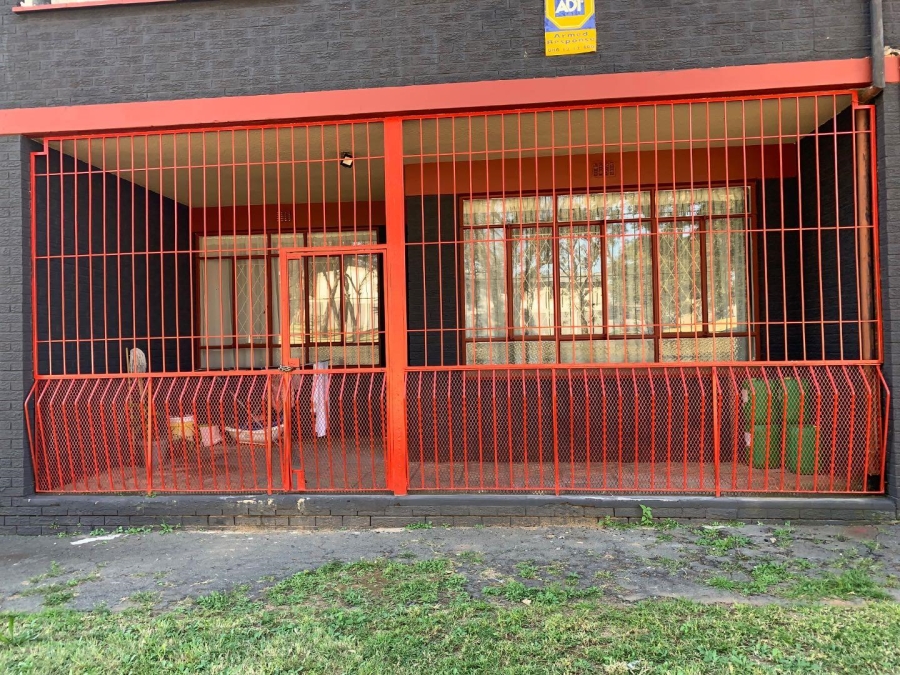 2 Bedroom Property for Sale in Chrisville Gauteng