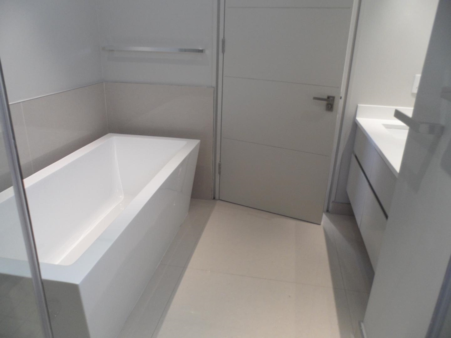 To Let 2 Bedroom Property for Rent in Morningside Gauteng