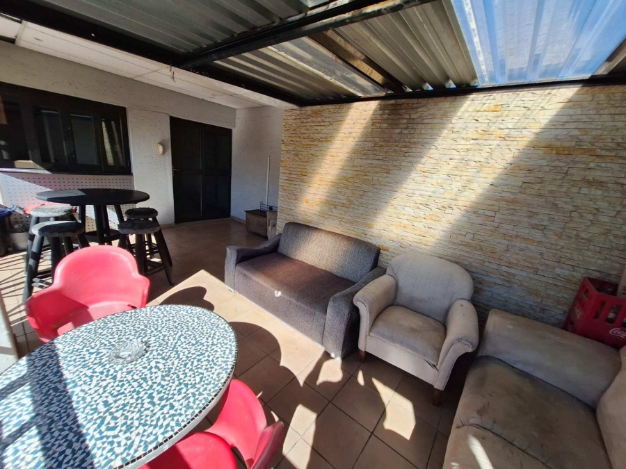To Let commercial Property for Rent in Northcliff Gauteng