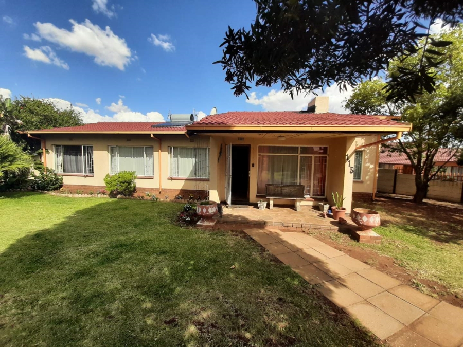 To Let 3 Bedroom Property for Rent in Witpoortjie Gauteng