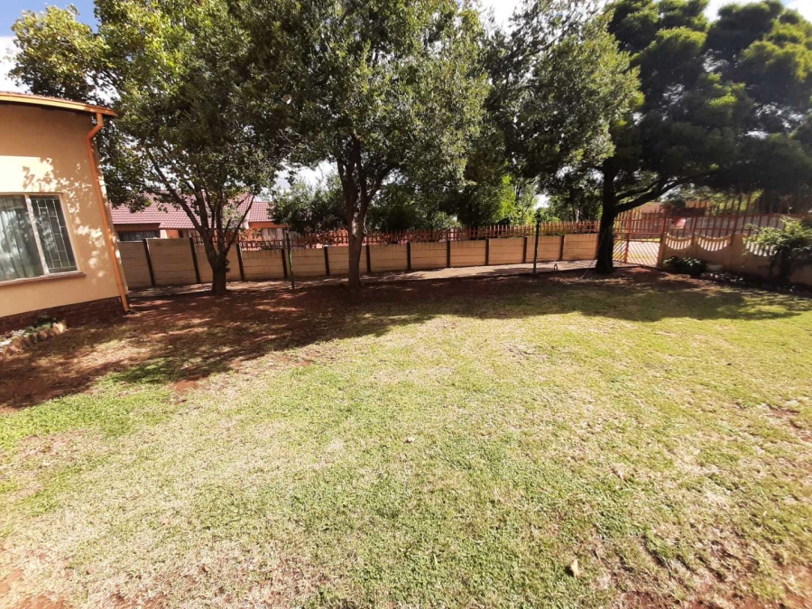To Let 3 Bedroom Property for Rent in Witpoortjie Gauteng