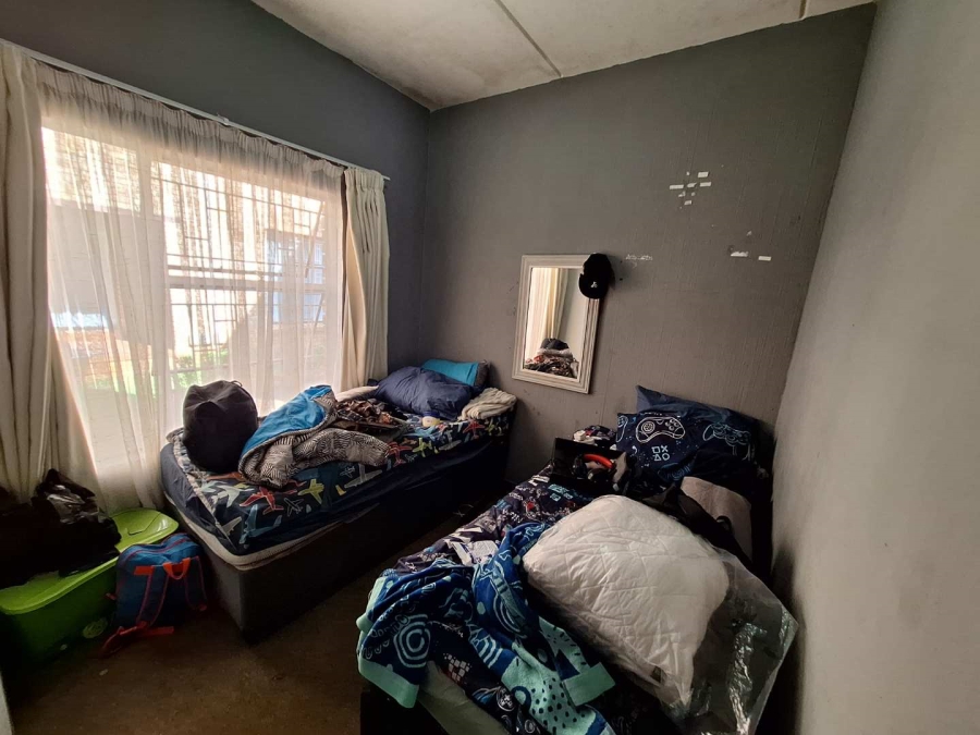 To Let 2 Bedroom Property for Rent in Weltevreden Park Gauteng
