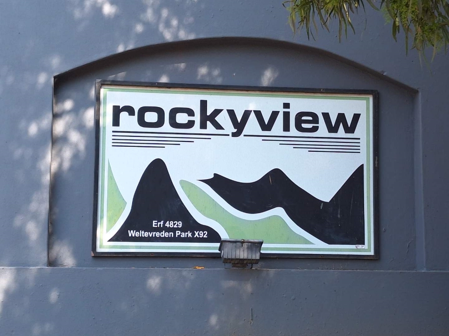 To Let 2 Bedroom Property for Rent in Weltevreden Park Gauteng