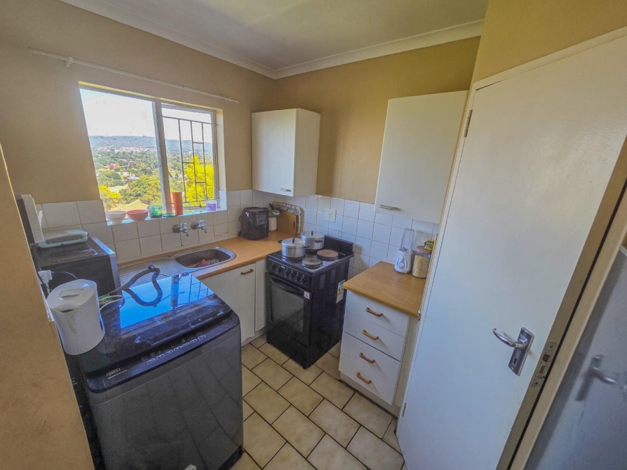 2 Bedroom Property for Sale in La Montagne Gauteng