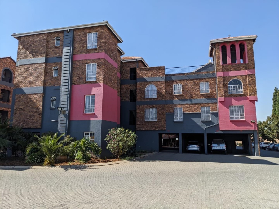 1 Bedroom Property for Sale in Ravenswood Gauteng