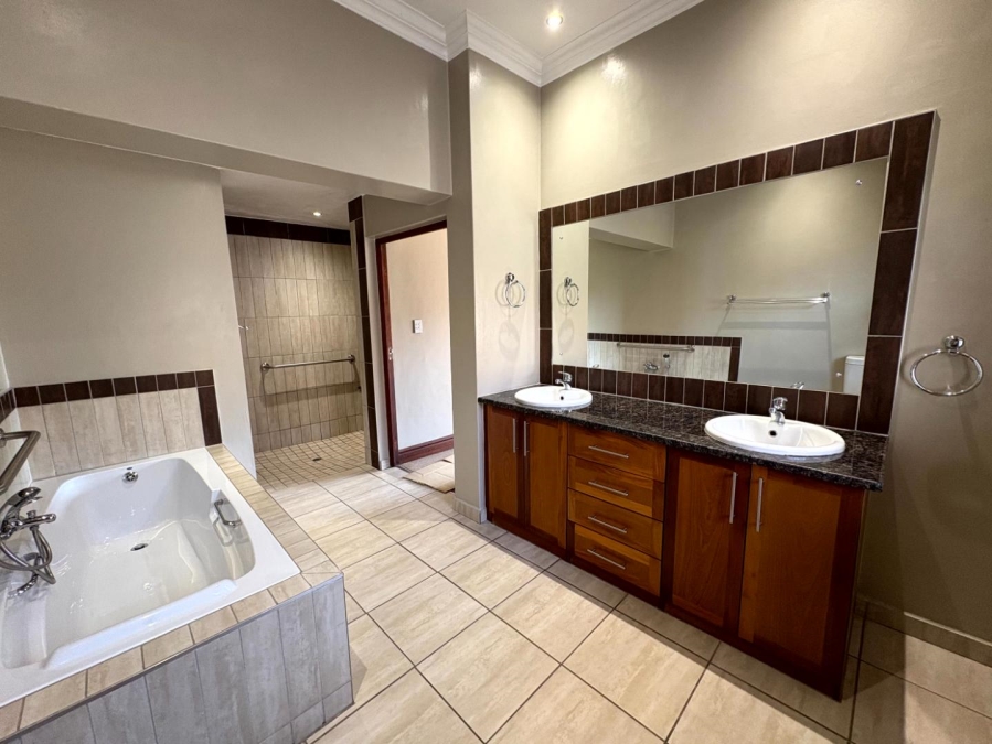 3 Bedroom Property for Sale in Retire at Midstream Gauteng