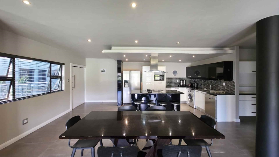 To Let 4 Bedroom Property for Rent in Strathavon Gauteng