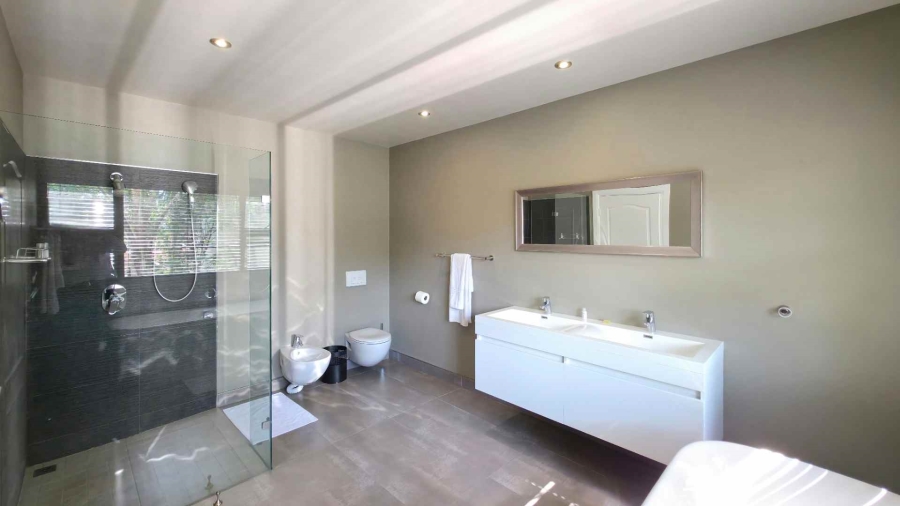 To Let 4 Bedroom Property for Rent in Strathavon Gauteng