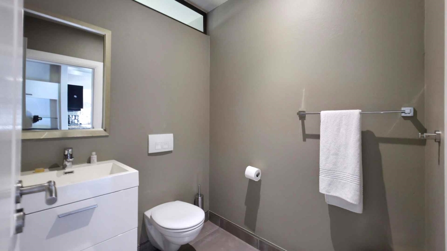 To Let 4 Bedroom Property for Rent in Strathavon Gauteng