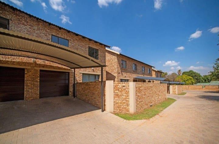 3 Bedroom Property for Sale in Brentwood Gauteng