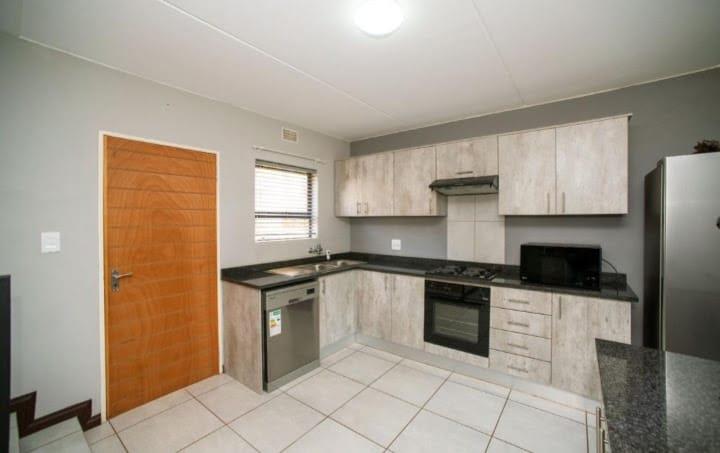 3 Bedroom Property for Sale in Brentwood Gauteng
