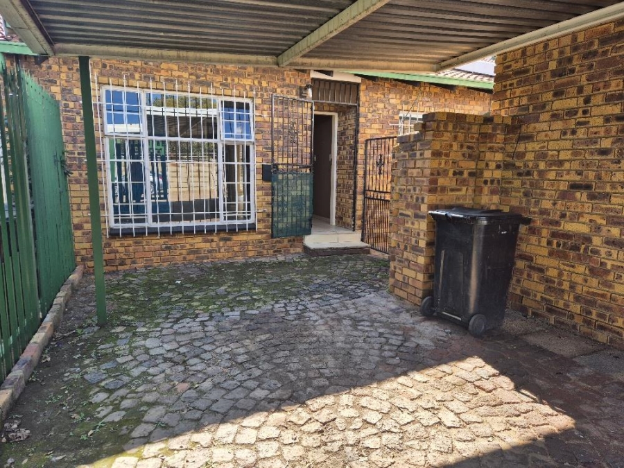2 Bedroom Property for Sale in Witfield Gauteng
