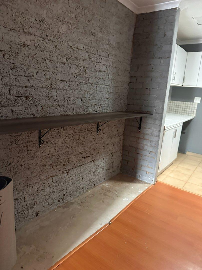 To Let 1 Bedroom Property for Rent in Weltevreden Park Gauteng