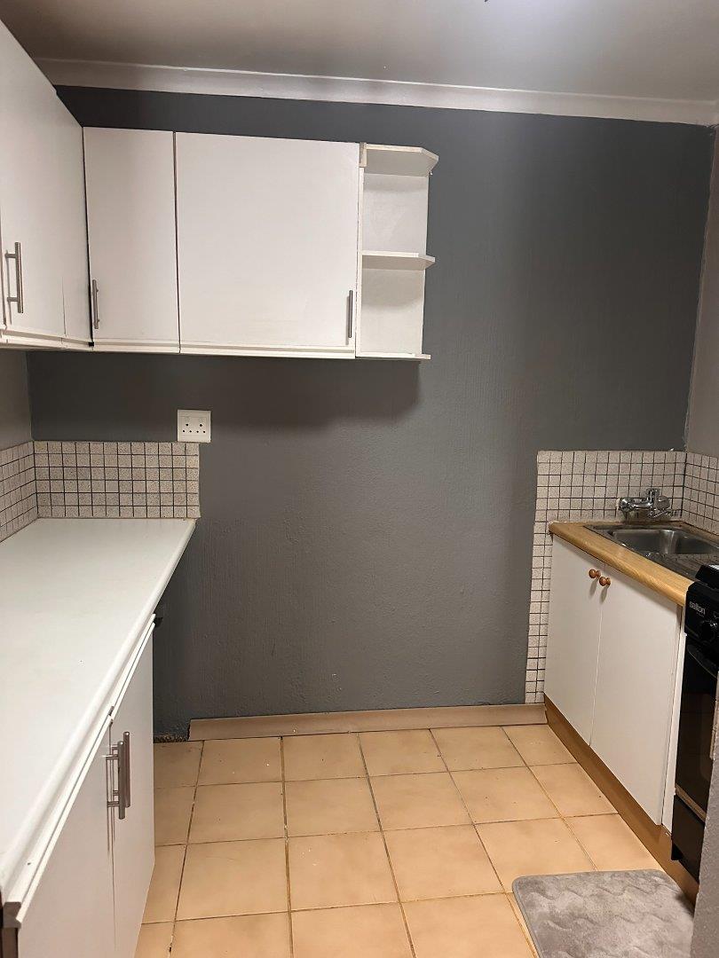 To Let 1 Bedroom Property for Rent in Weltevreden Park Gauteng