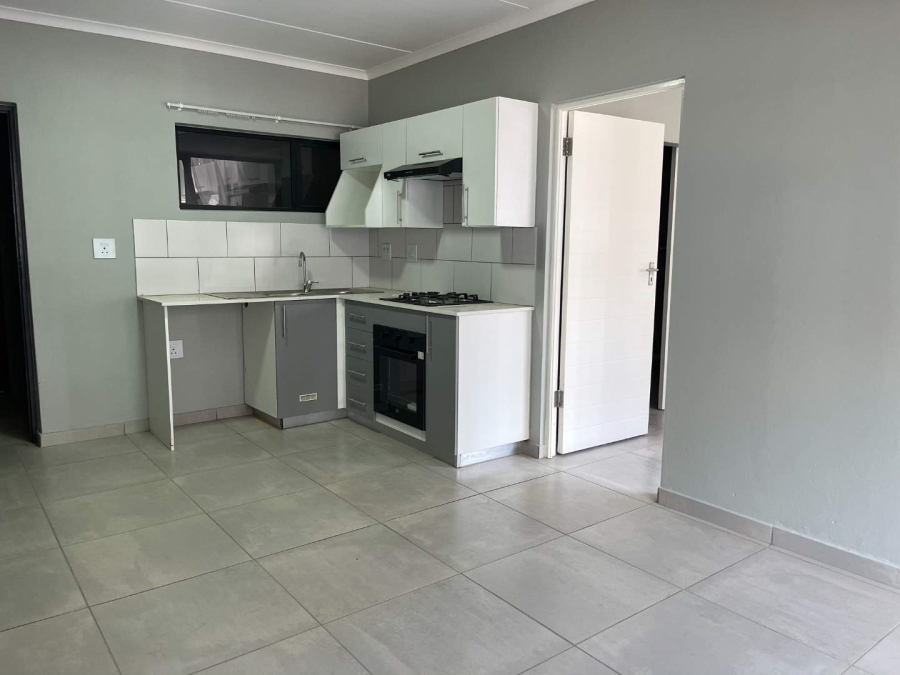 To Let 2 Bedroom Property for Rent in Ferndale Gauteng