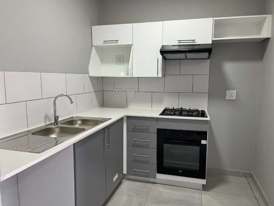 To Let 2 Bedroom Property for Rent in Ferndale Gauteng