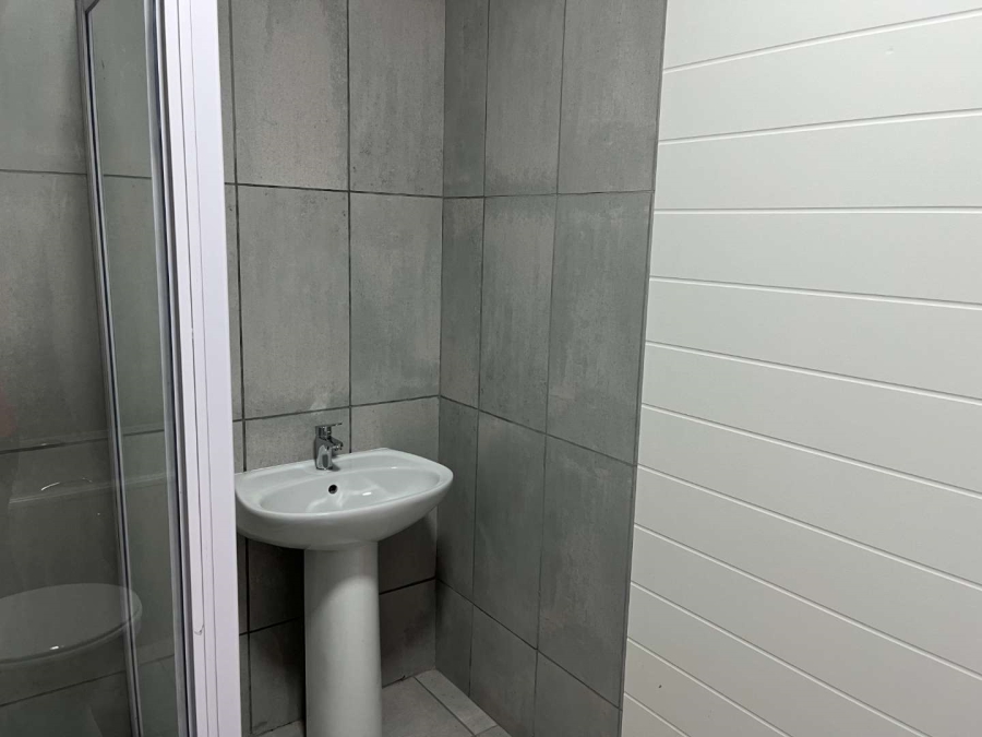 To Let 2 Bedroom Property for Rent in Ferndale Gauteng