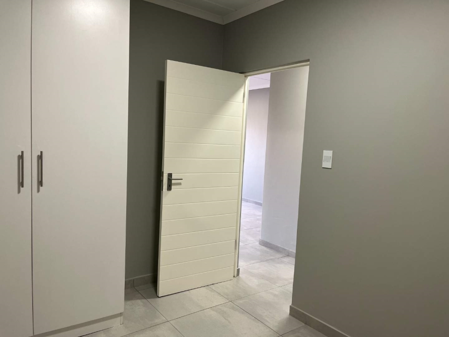 To Let 2 Bedroom Property for Rent in Ferndale Gauteng