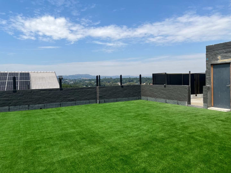 To Let 2 Bedroom Property for Rent in Ferndale Gauteng