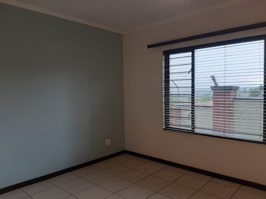 To Let 2 Bedroom Property for Rent in Sunninghill Gauteng