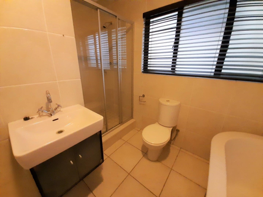 To Let 2 Bedroom Property for Rent in Sunninghill Gauteng
