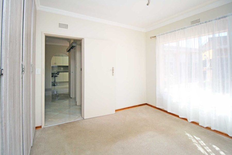 2 Bedroom Property for Sale in Greenhills Gauteng