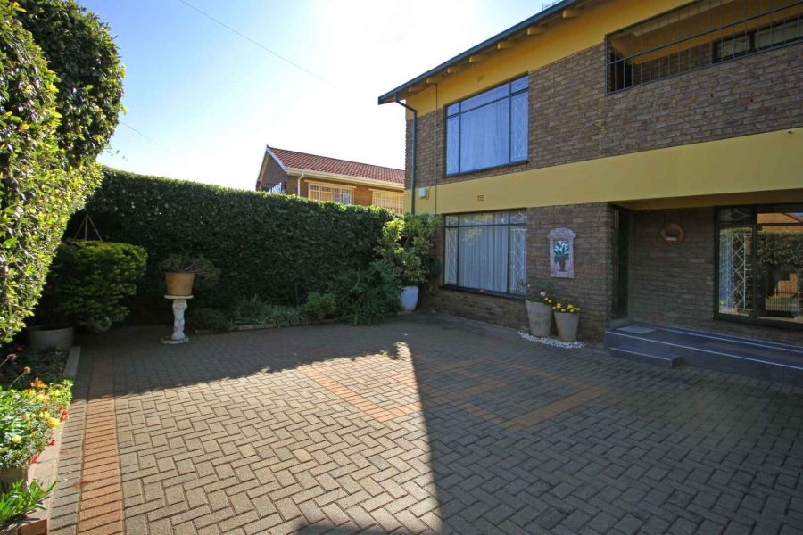 2 Bedroom Property for Sale in Greenhills Gauteng
