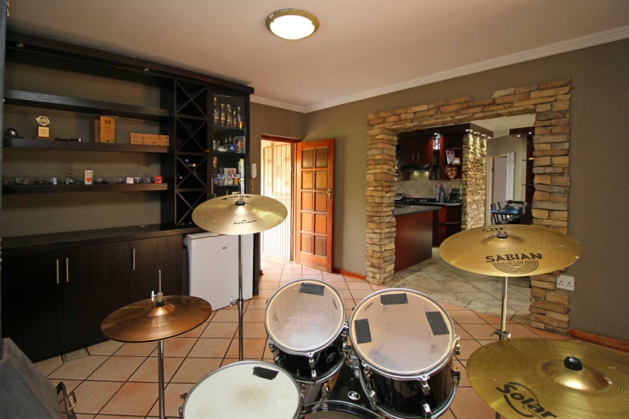 4 Bedroom Property for Sale in Randpoort Gauteng