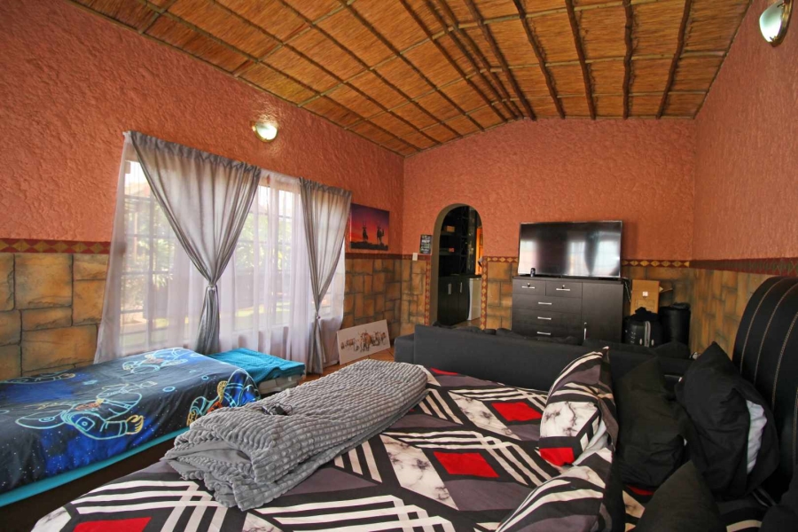 4 Bedroom Property for Sale in Randpoort Gauteng