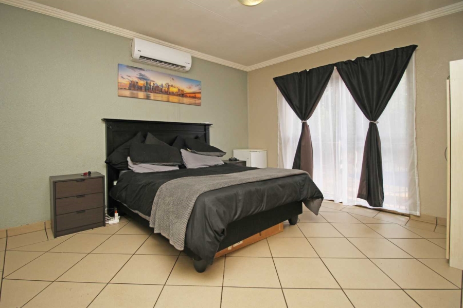 4 Bedroom Property for Sale in Randpoort Gauteng