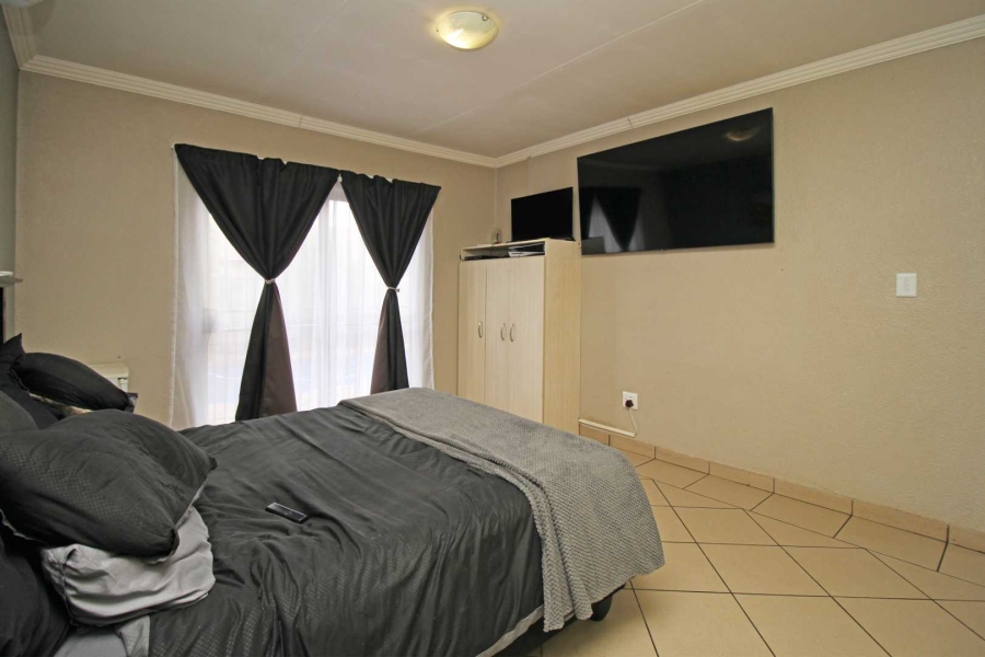 4 Bedroom Property for Sale in Randpoort Gauteng