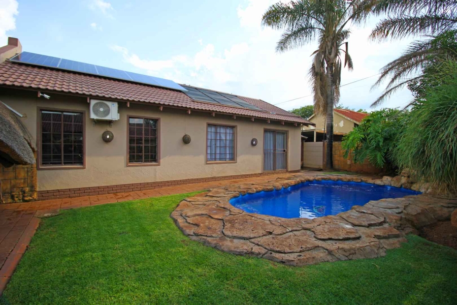 4 Bedroom Property for Sale in Randpoort Gauteng