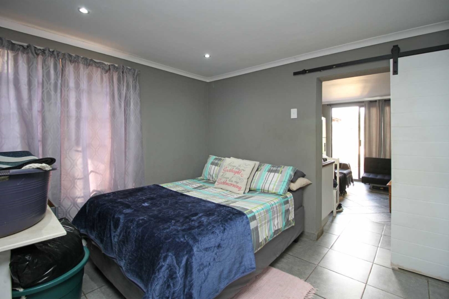 4 Bedroom Property for Sale in Randpoort Gauteng