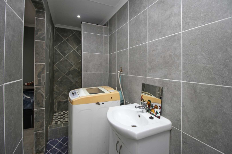 4 Bedroom Property for Sale in Randpoort Gauteng