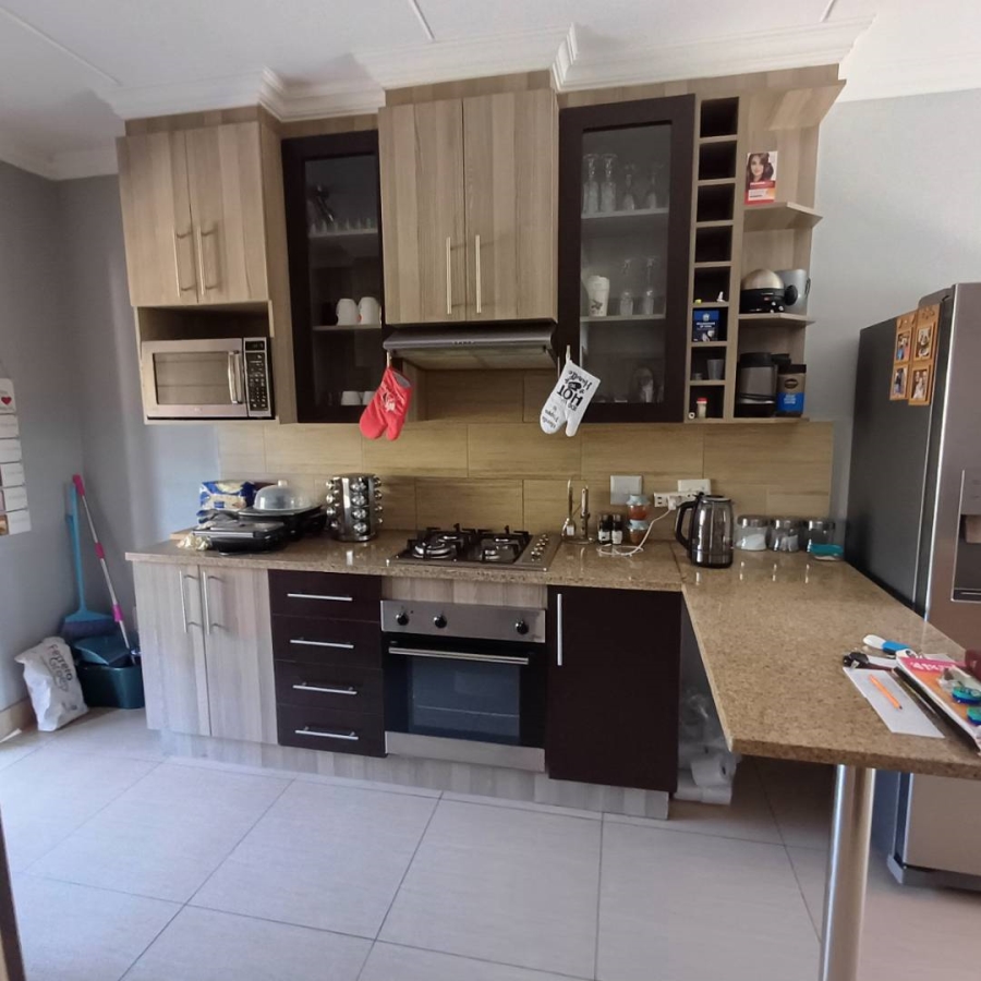 2 Bedroom Property for Sale in Moregloed Gauteng