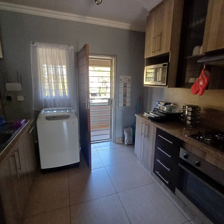2 Bedroom Property for Sale in Moregloed Gauteng