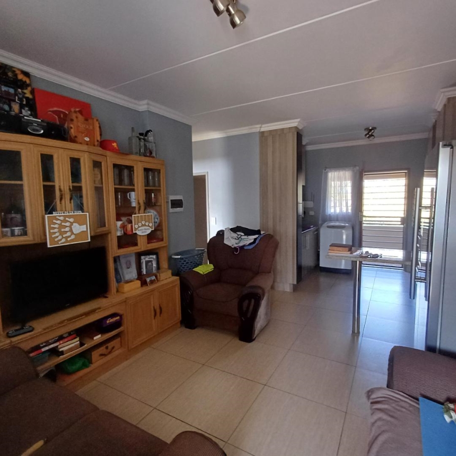 2 Bedroom Property for Sale in Moregloed Gauteng