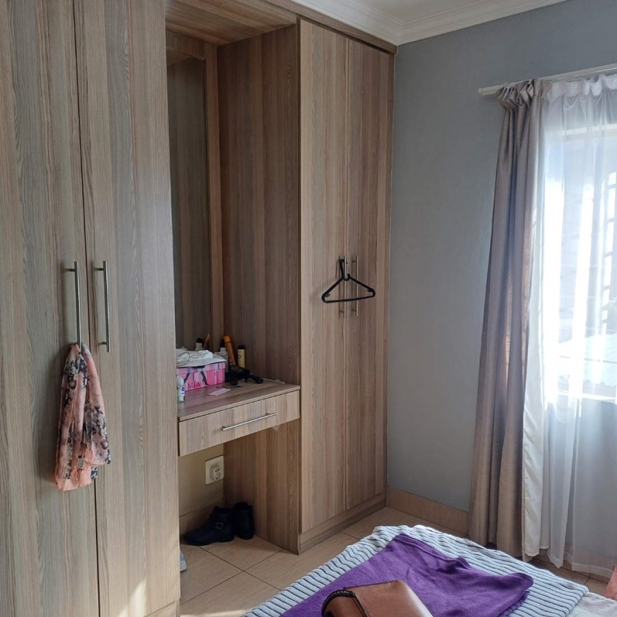 2 Bedroom Property for Sale in Moregloed Gauteng