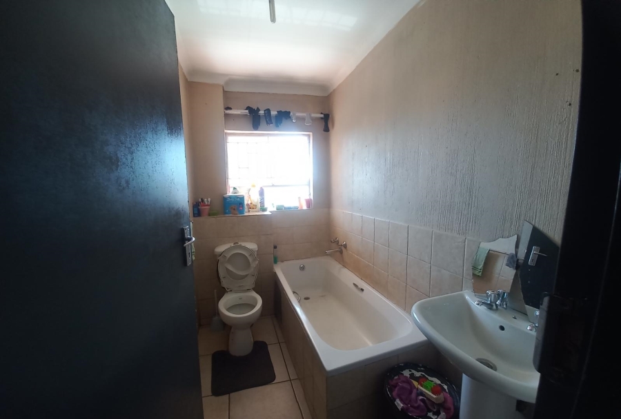 2 Bedroom Property for Sale in Kempton Park Gauteng