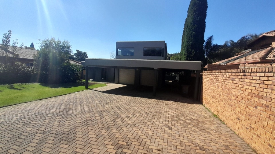 3 Bedroom Property for Sale in Glen Marais Gauteng