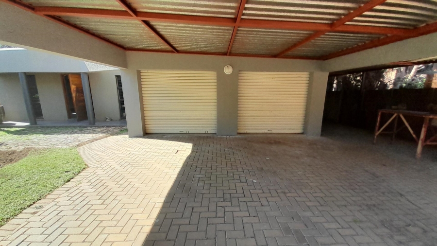 3 Bedroom Property for Sale in Glen Marais Gauteng
