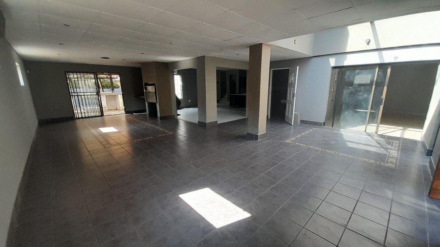 3 Bedroom Property for Sale in Glen Marais Gauteng