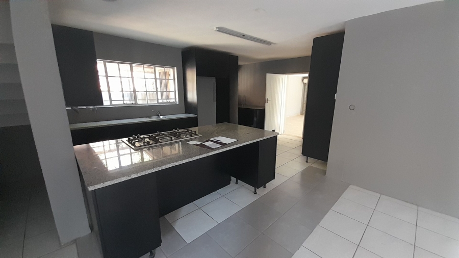 3 Bedroom Property for Sale in Glen Marais Gauteng