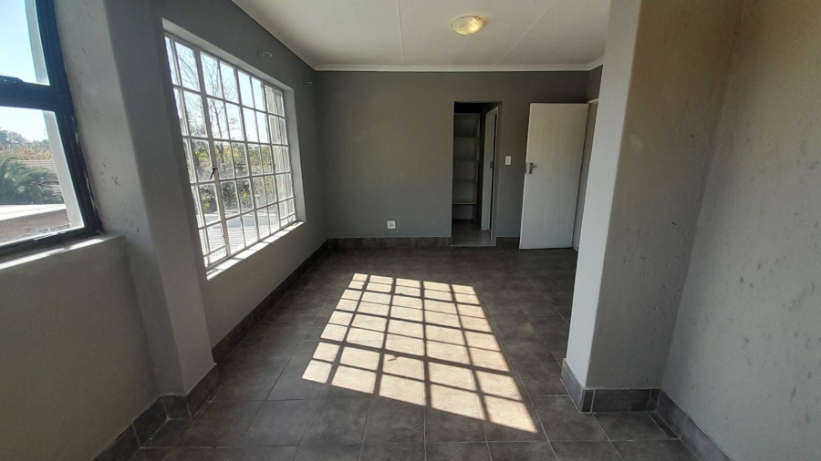 3 Bedroom Property for Sale in Glen Marais Gauteng